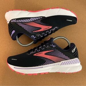 Brooks adrenaline 22 running shoes size 8W